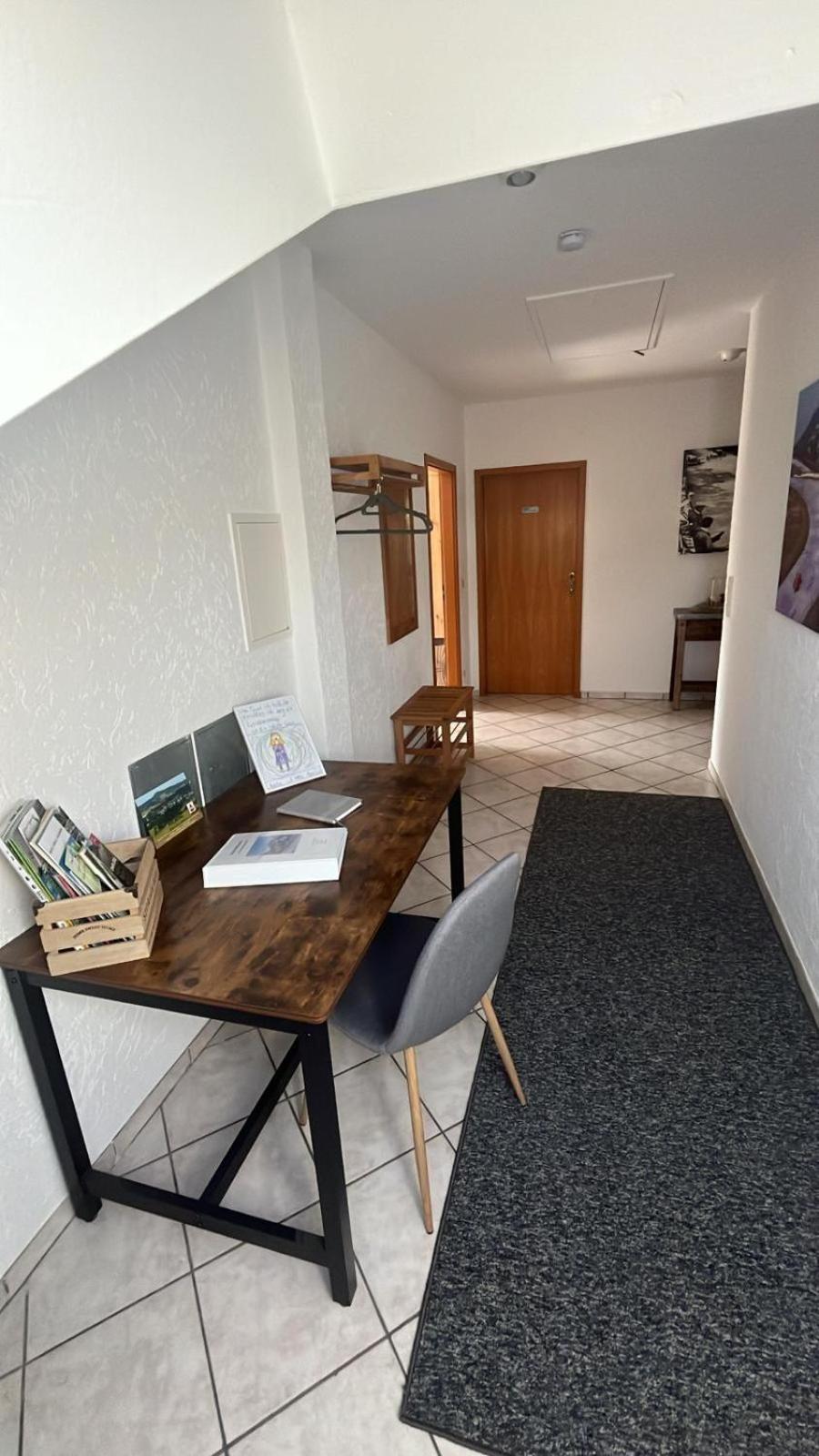 Fewo Hoheeifel, 1 Haus Mit 2 Apartments 5 Schlafzimmer In Kelberg Naehe Nuerburgring Cameră foto